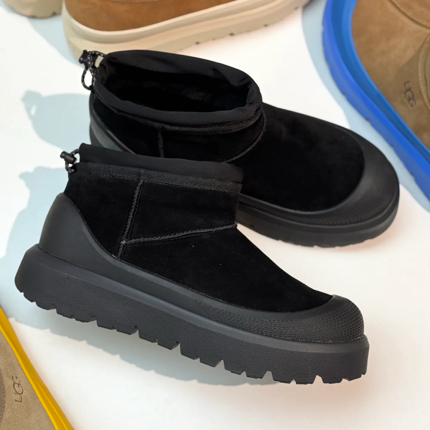 Local 💰600 2025 new Wang Yibo 4196 exclusive version original OEM grade UGG Wang Yibo same model high-end exclusive supply pyramid-top workmanship quality high-end needs to come #big advantage supply❗️❗️❗️ low-top men's and women's shoes size: 36 37 38 39 40 41 42 43 44 45